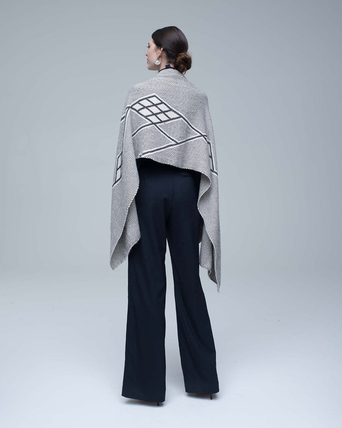 VOZ Che Shawl in Baby Alpaca - Image 6 of 7