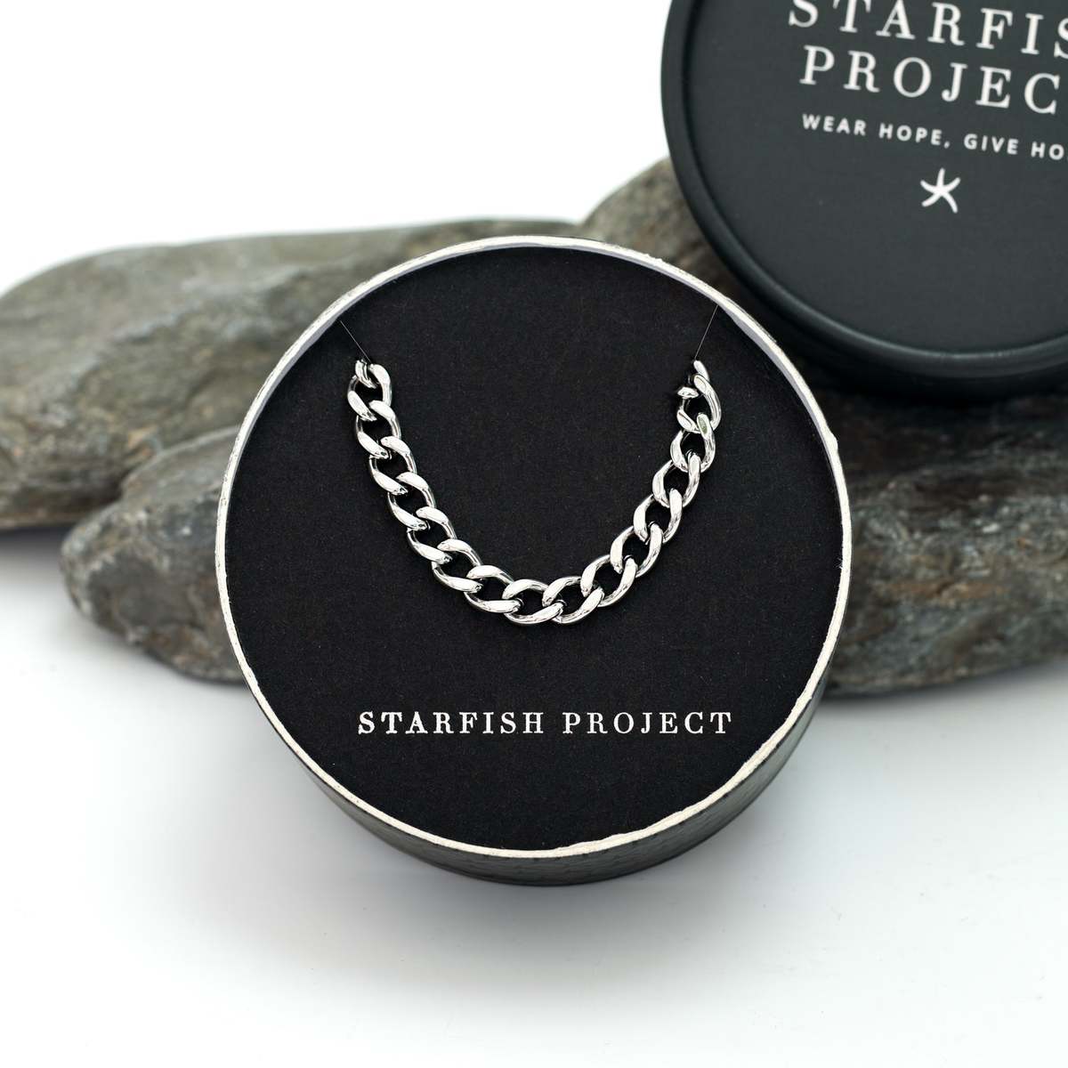 Starfish Project Linked Curb Chain Necklace - Image 3 of 7