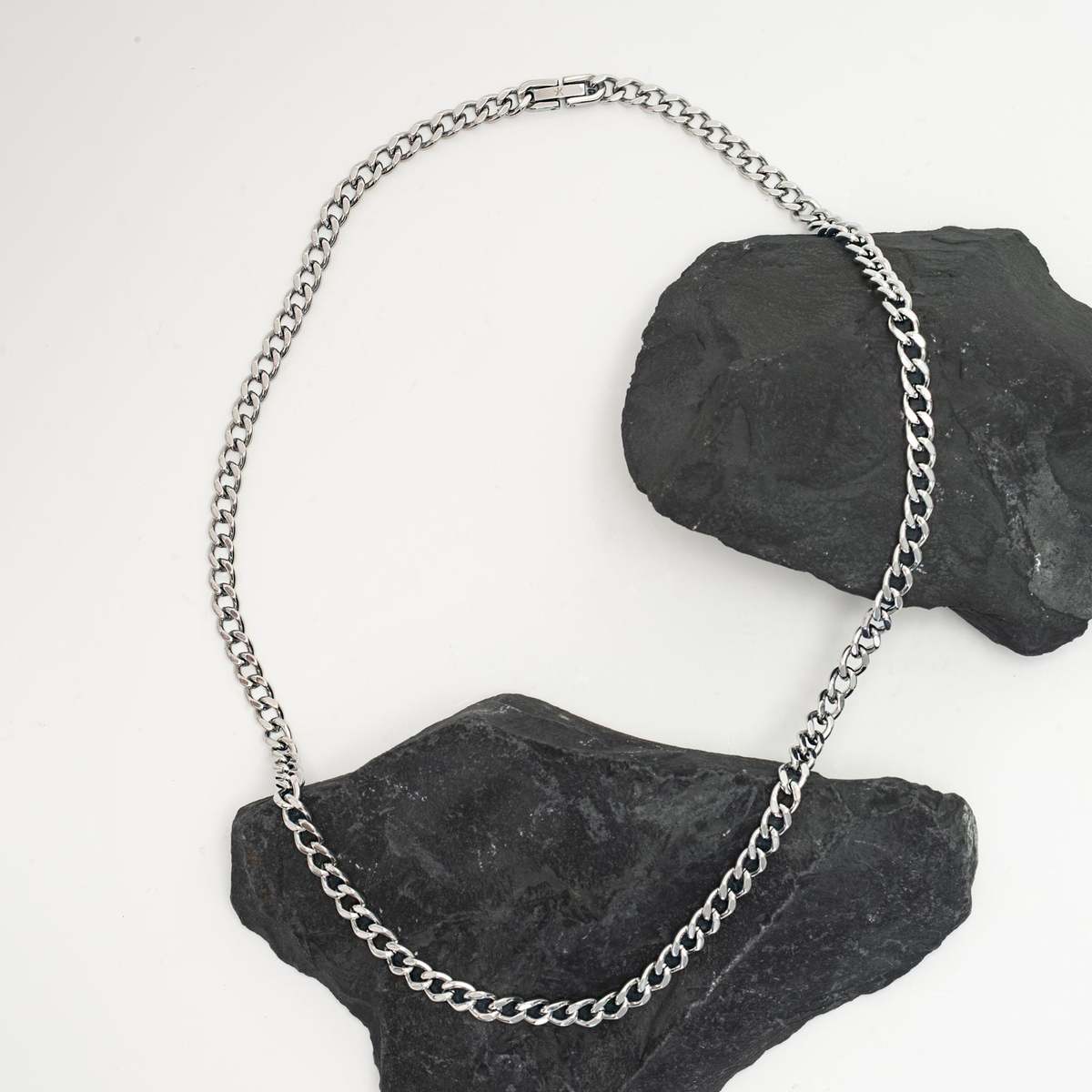 Starfish Project Linked Curb Chain Necklace - Image 4 of 7