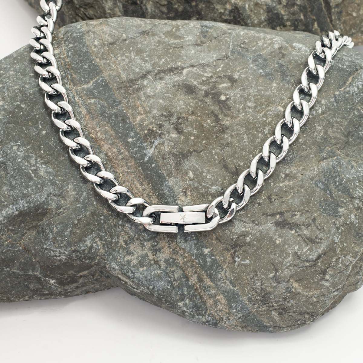 Starfish Project Linked Curb Chain Necklace - Image 6 of 7