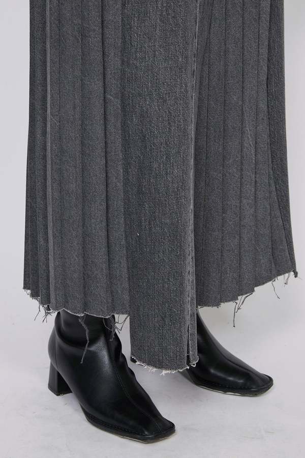 Kuro Remake Denim Mark VI Skirt