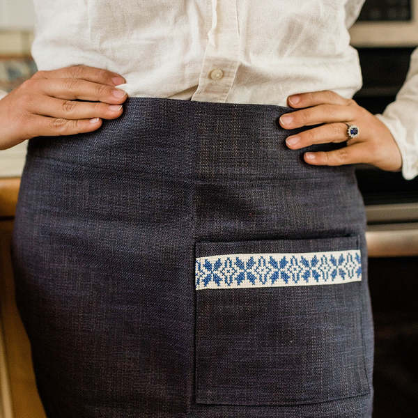 Darzah Farah Half Apron