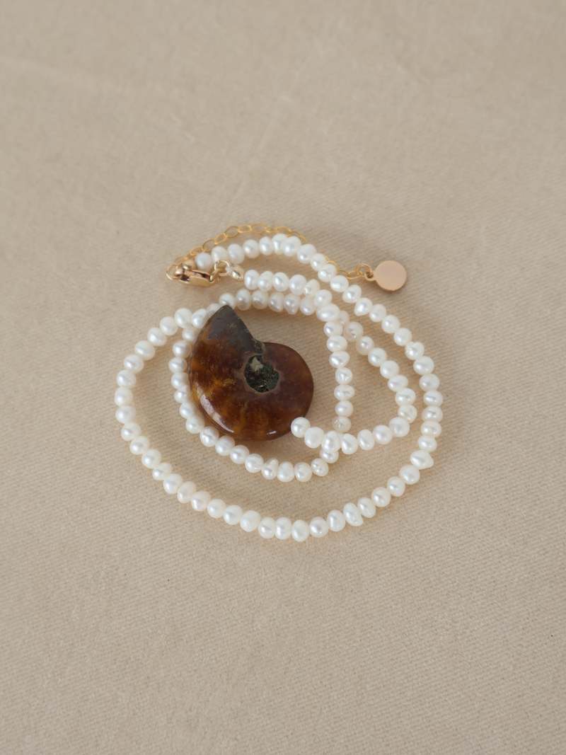 Mod + Jo Remi Pearl Necklace