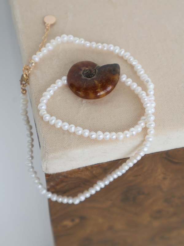 Mod + Jo Remi Pearl Necklace