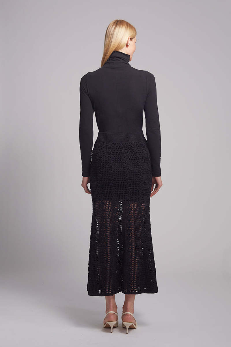 ELEVEN SIX Ana T-Neck Knit Top