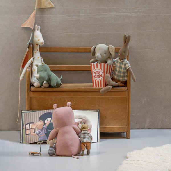 LouiMax Dreams Of Being An Adult Book