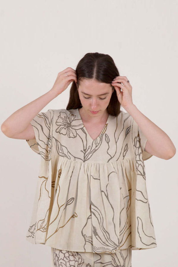 IKKIVI Floral Echo Blouse - Off-White