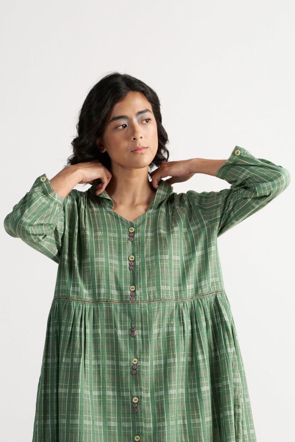 IKKIVI Table For Two Dress - Green