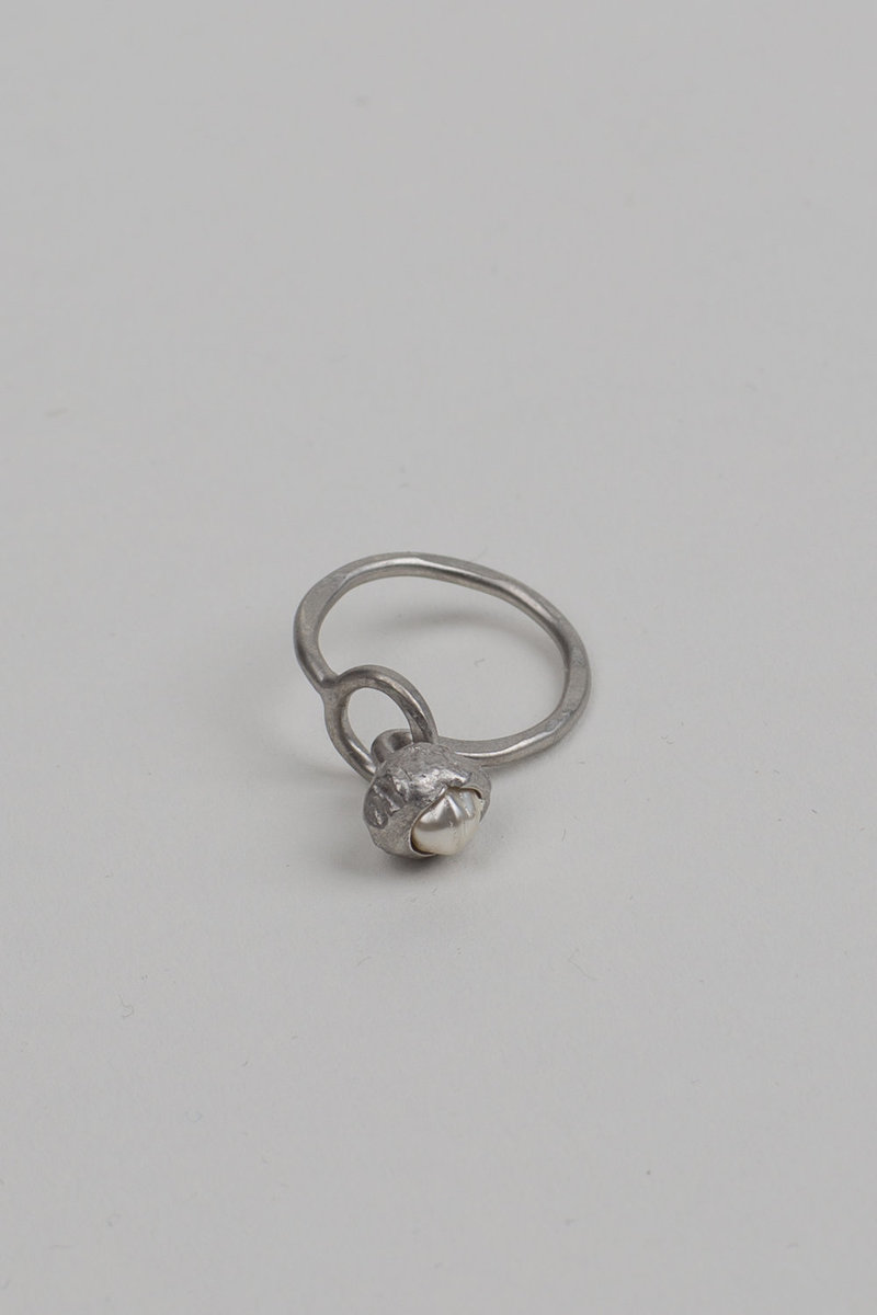 Dries Van Noten Pearl Ring | Garmentory
