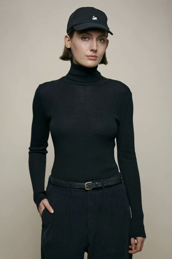 Merz b. Schwanen Ribbed Turtleneck Pullover