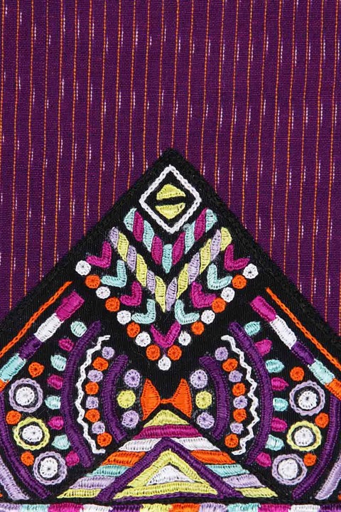 Abacaxi Embroidery Crop Top Abacaxi Embroidery Crop Top
