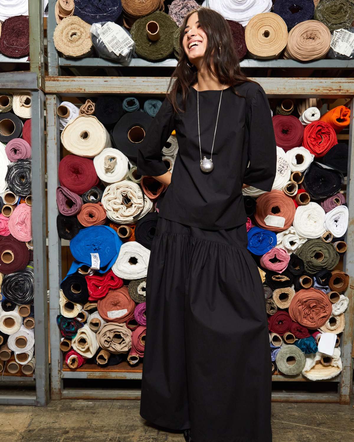 LWN Talis Skirt - Black - Image 2 of 4