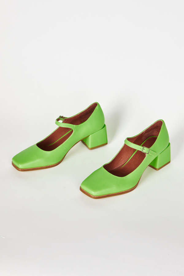 "INTENTIONALLY __________." Christopher Mary Jane - Multi