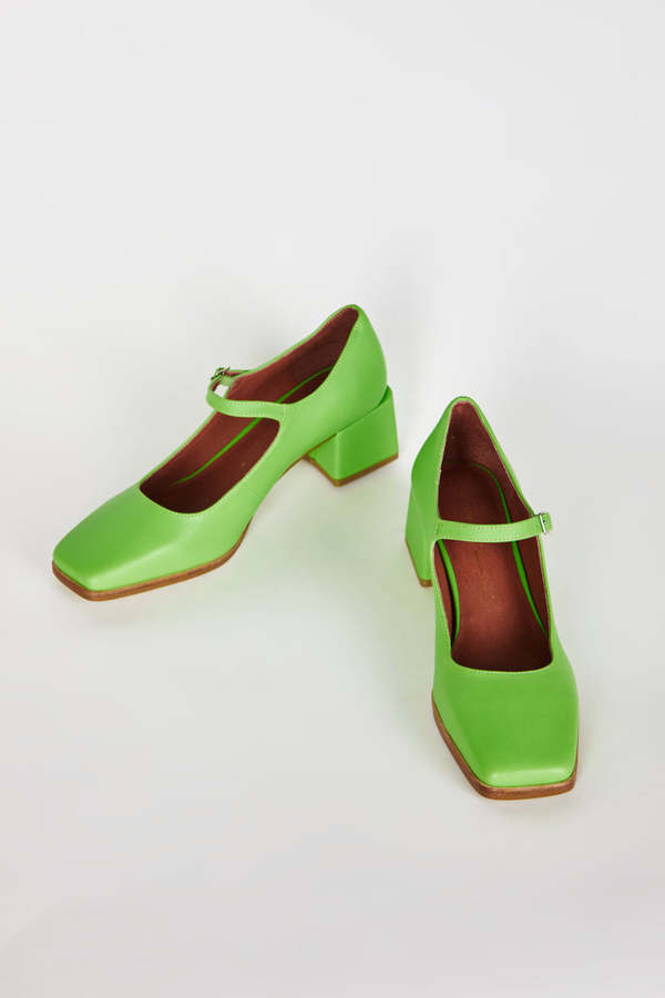 "INTENTIONALLY __________." Christopher Mary Jane - Multi