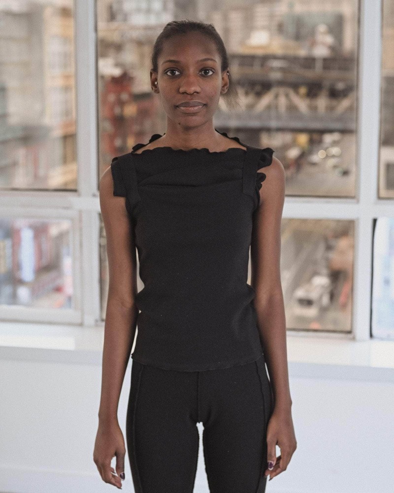 Baserange Lud Top - Black