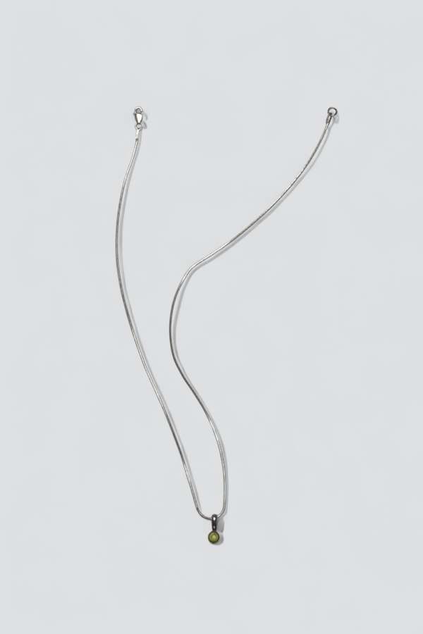 Vintage Peridot Dot Pendant Necklace - Sterling Silver