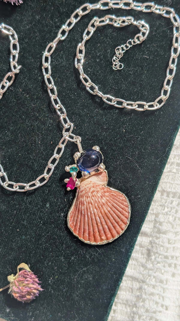 Atelier Melrai Shell a Trois Necklace