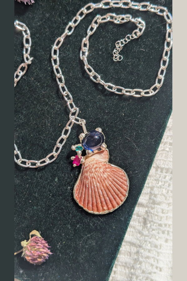 Atelier Melrai Shell a Trois Necklace