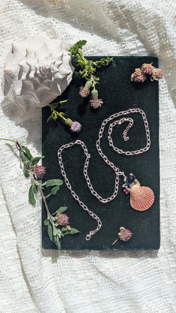Atelier Melrai Shell a Trois Necklace