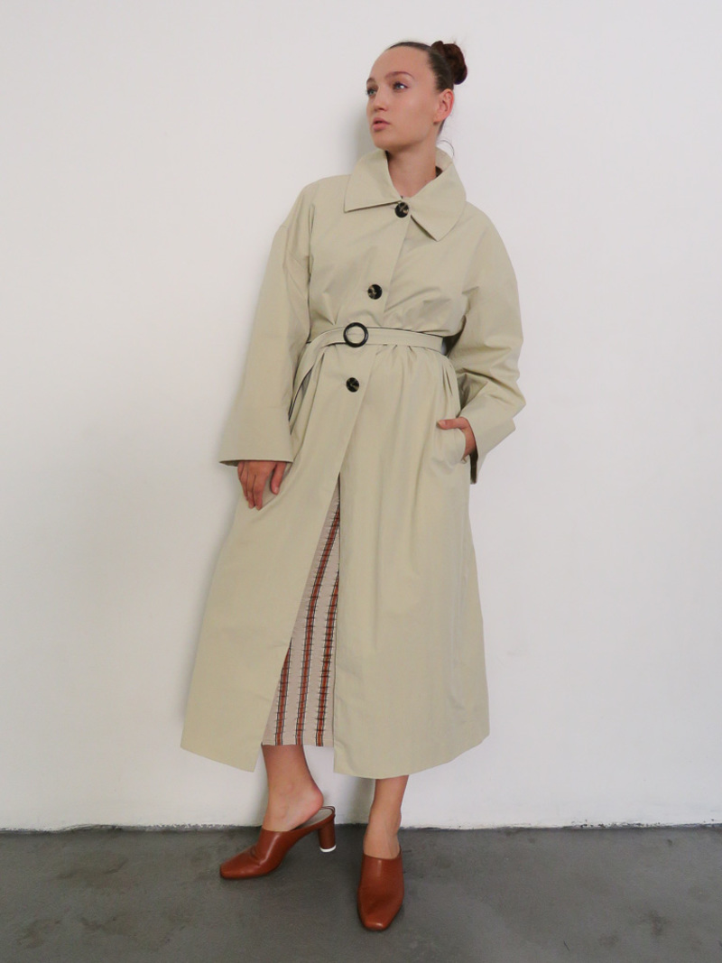 SAMUJII BUNKO COAT - SAND