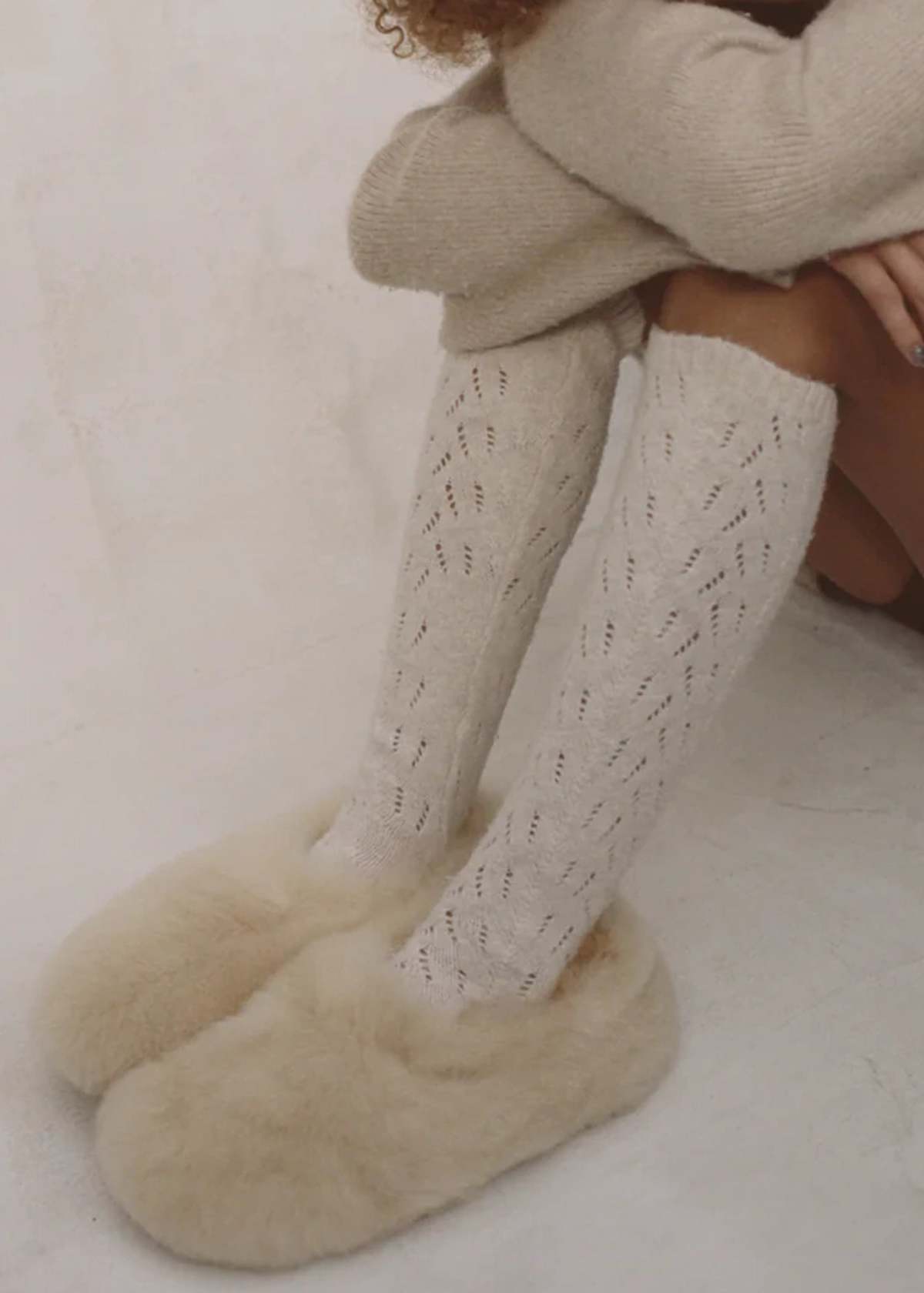 Intiearth Cozy Alpaca Slipper - Image 5 of 5