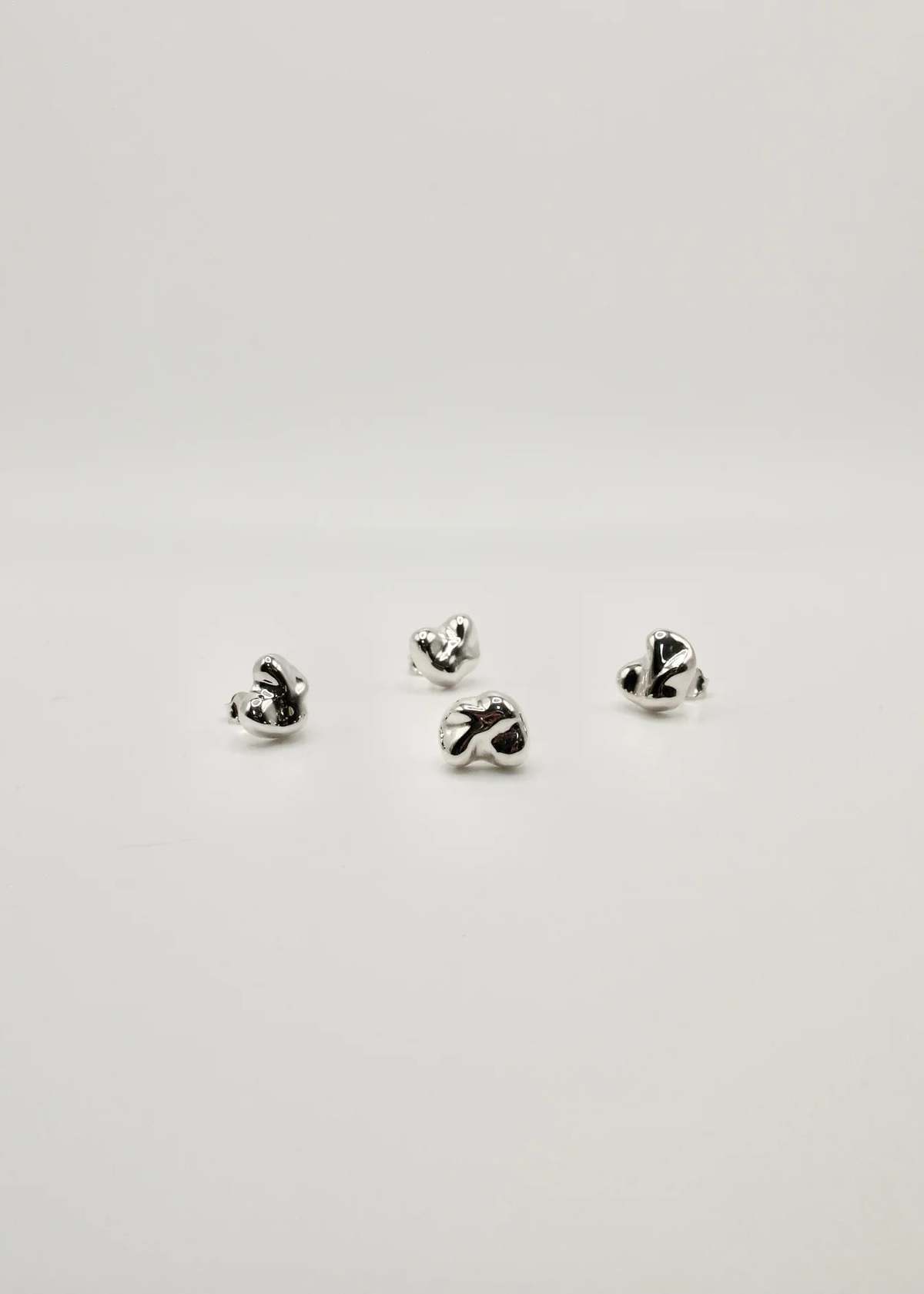 Séola atelier Omi Stud Earring - Image 4 of 5
