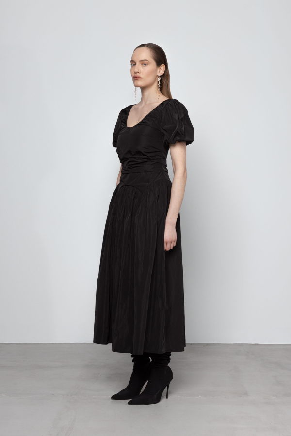 esthe Taffeta Puff Sleeve Volume Dress