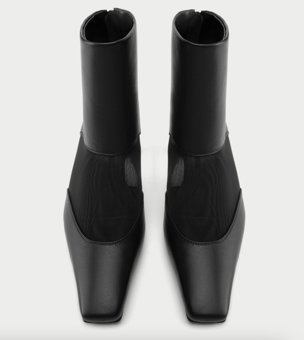 Hvoya Nude Boots Boots