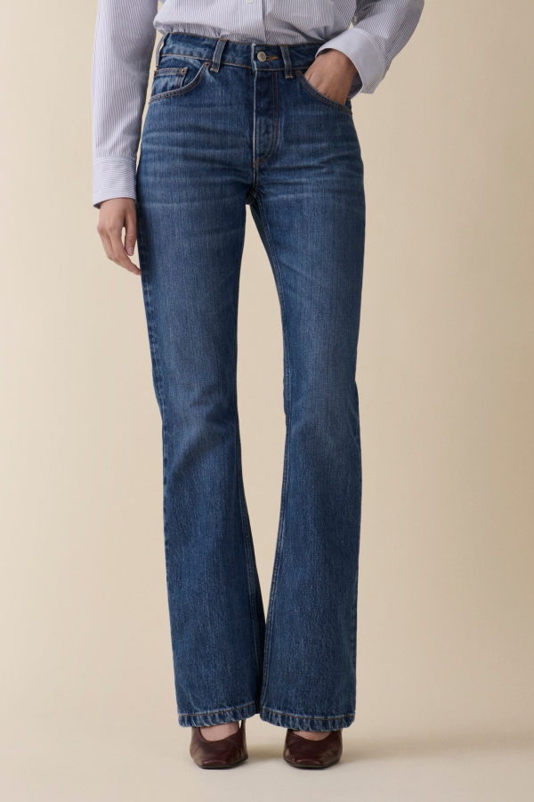 Jeanerica Moda Mid Rise Slim Flared Jean - Fresco Blue