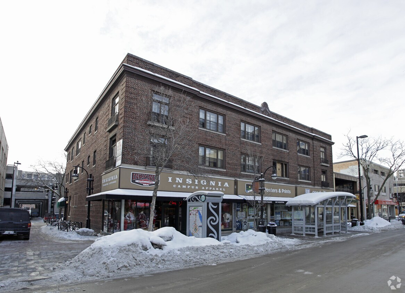 MACHUS black label Insignia Hoodie