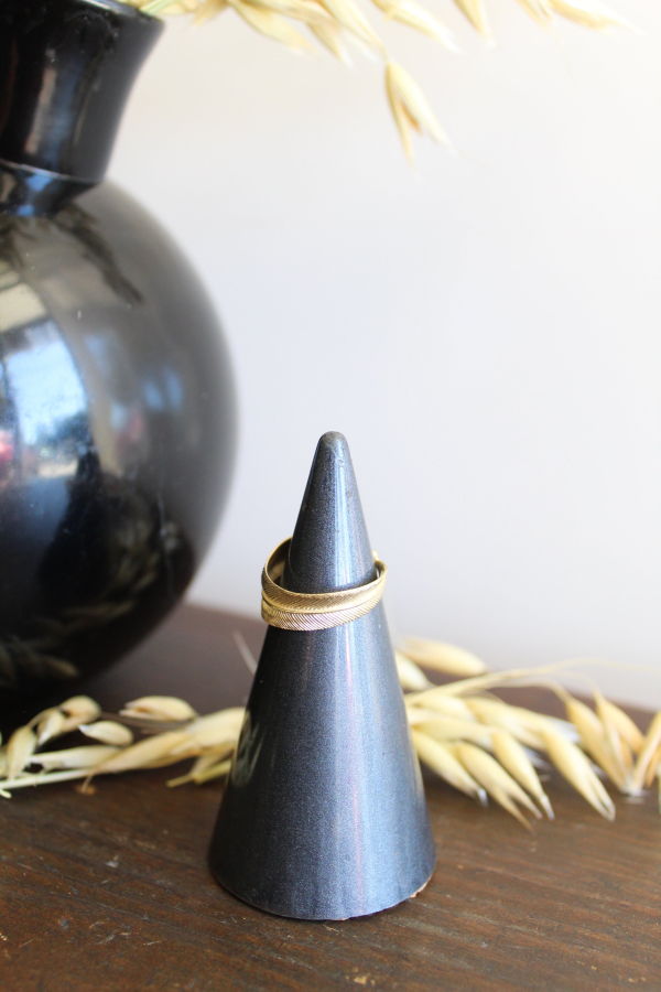 Annette Ferdinandsen 10k Feather Ring Size 6.5 Ring