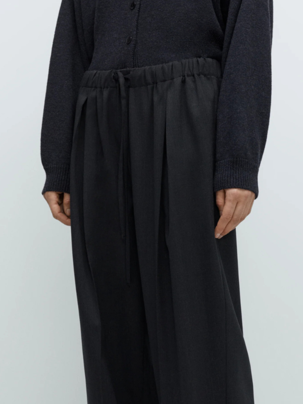 Cordera Pleated Relaxed Pants