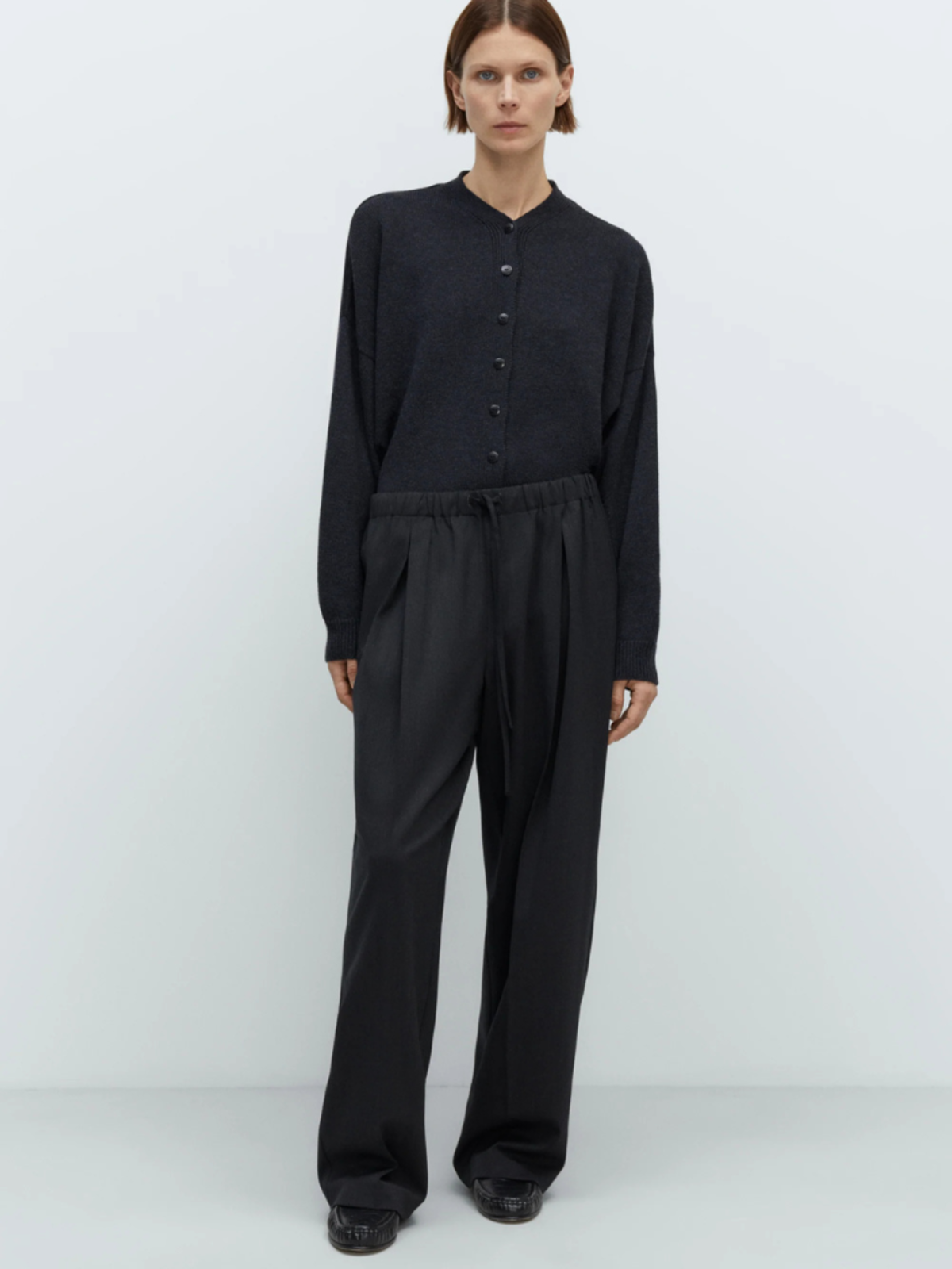 Cordera Pleated Relaxed Pants - Image 14 of 15