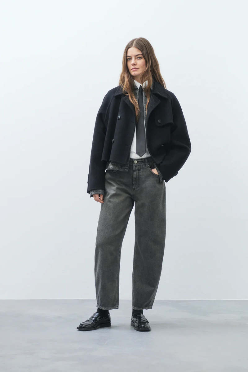 Closed Jazzie Cropped Barrel Jean - Gray