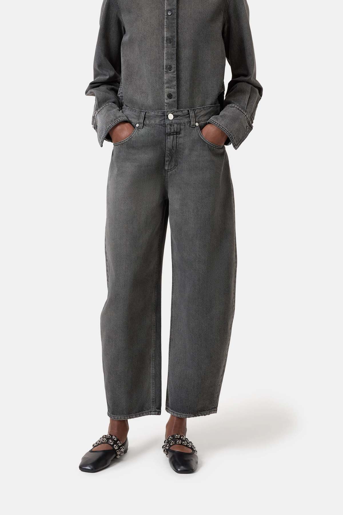 Closed Jazzie Cropped Barrel Jean - Gray - Image 6 of 6