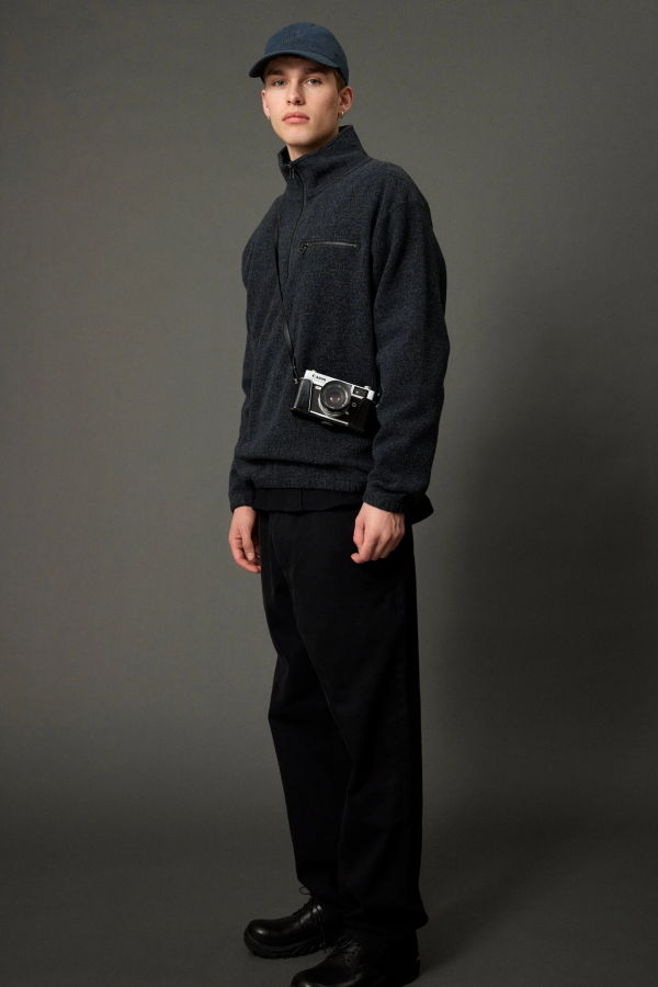 forét Elm Half Zip Sweatshirt