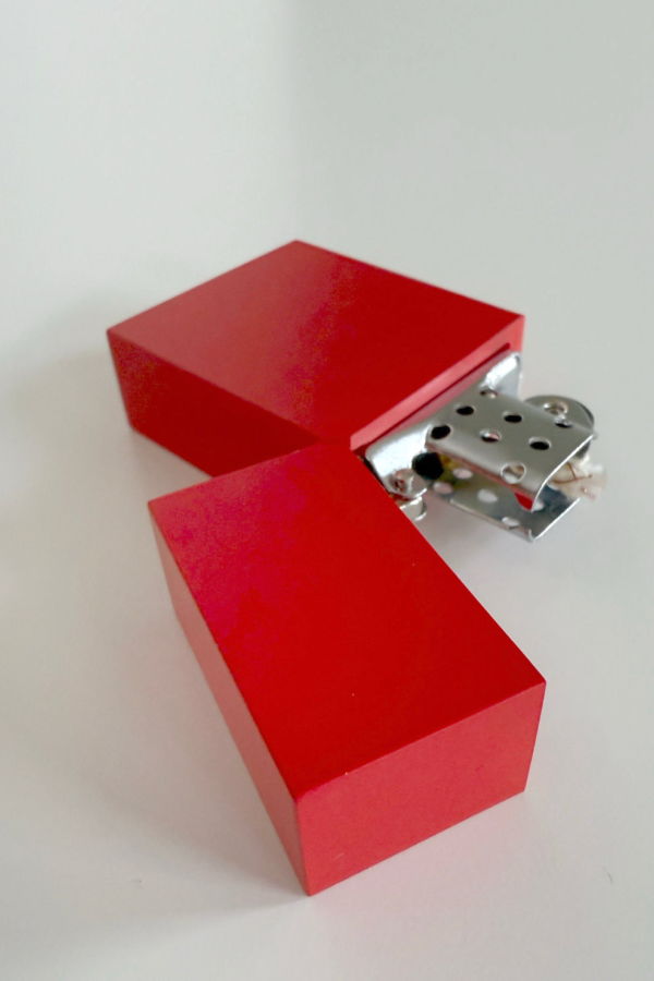 Tsubota Pearl Hard-Edge Lighter