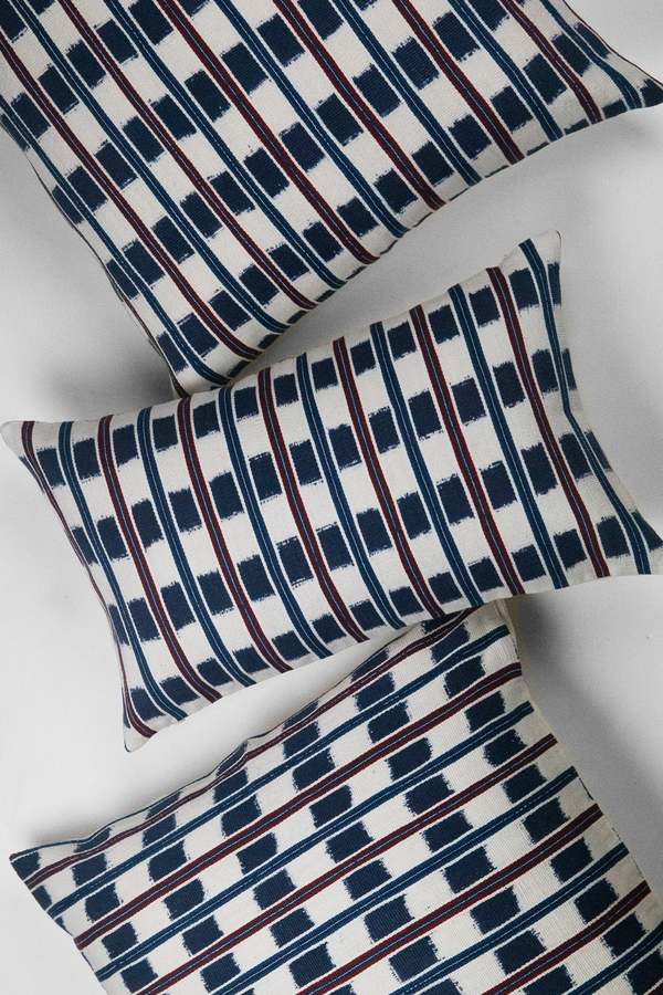 Archive New York Santiago Jaspe Pillow - Atitlan Archive New York Santiago Jaspe Pillow - Atitlan