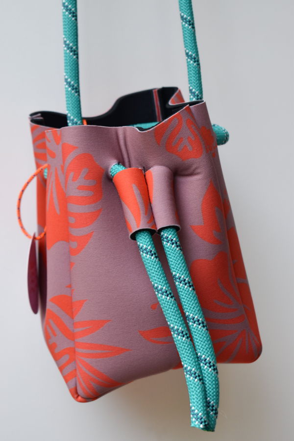 Las Olitas The Bucket Pouch