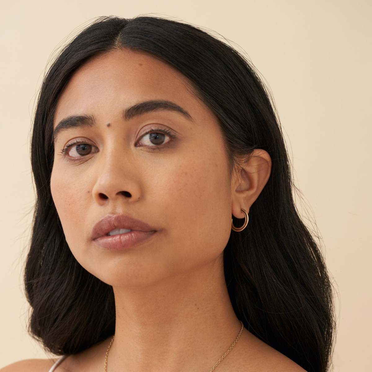 Casey Perez Small Arc Hoops Earrings - Silver - Image 3 of 4