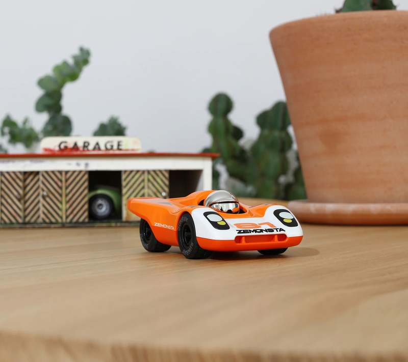 Playforever Car Mini Zemonsta Egon Toy Car