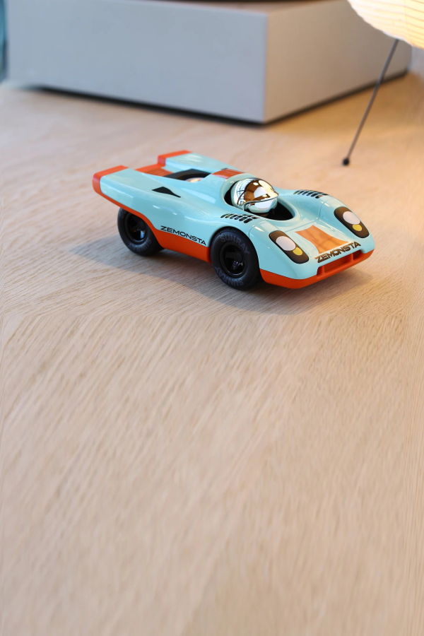 Playforever Car Mini Zemonsta Klaus Toy Car