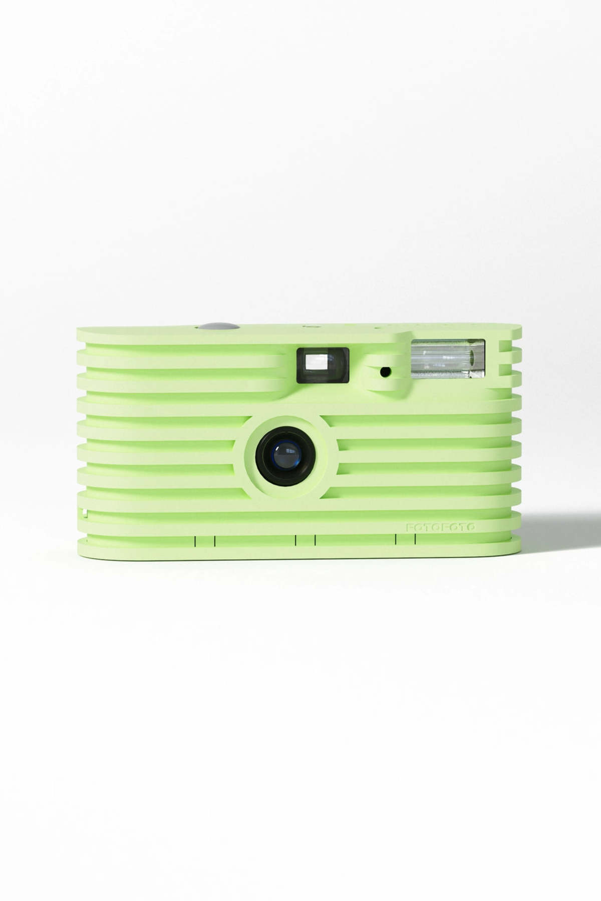 FOTOFOTO Meadow Sustainable Disposable Camera - Image 1 of 2