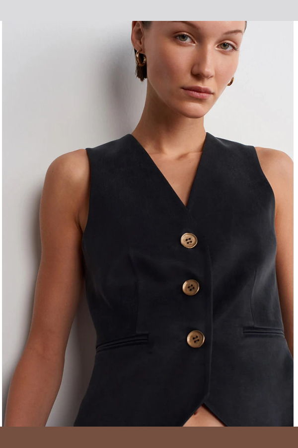 Acaria Studio Night Vest - Black