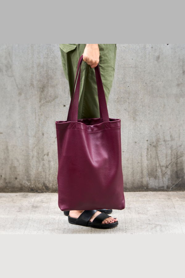 Tusk Ascot Zoya Simple Tote - Oxblood