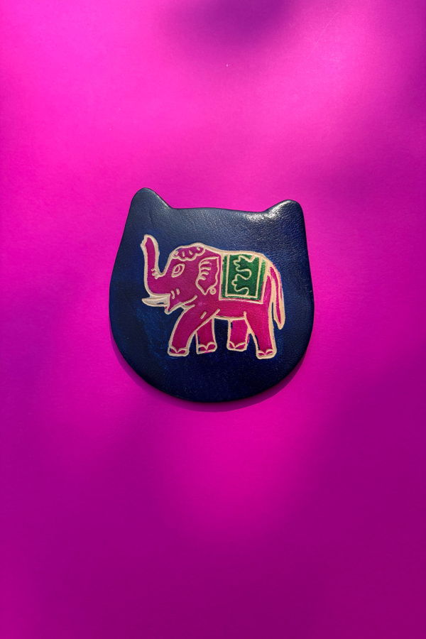 IKKIVI Elephant In The Room Hand Mirror - Blue