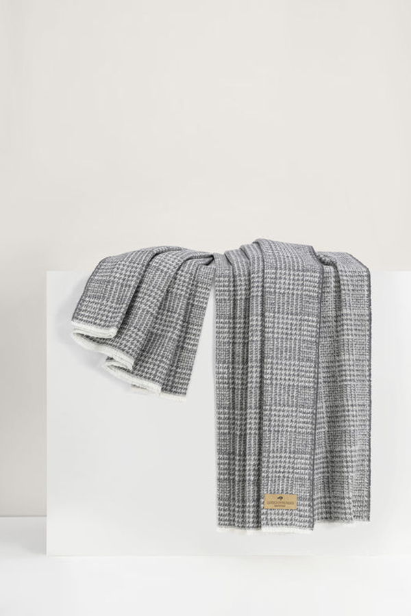 Lands Down Under Sutton Plaid Throw