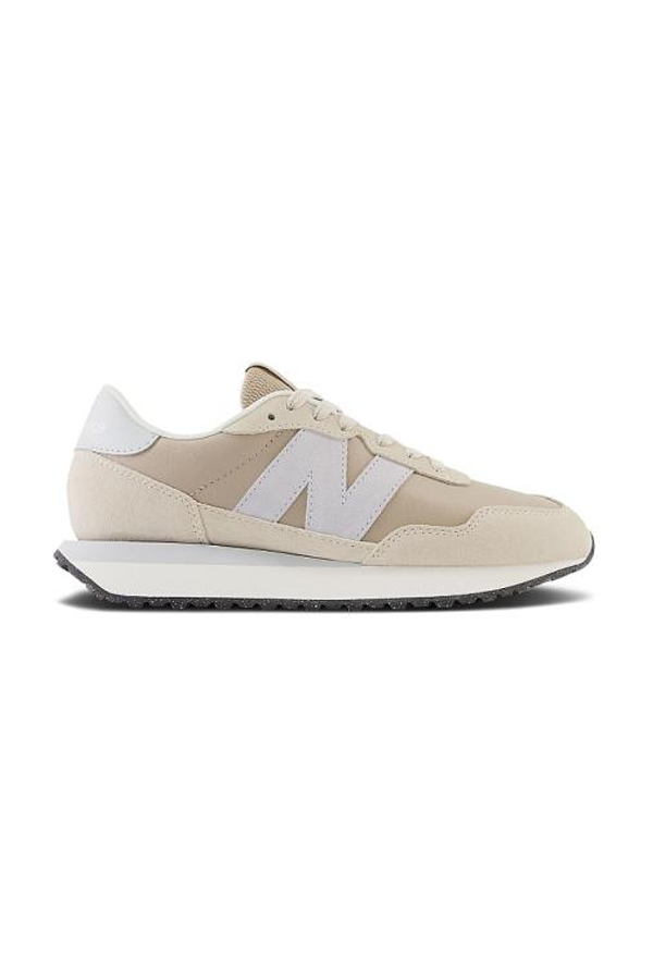 New Balance Sneakers - Beige