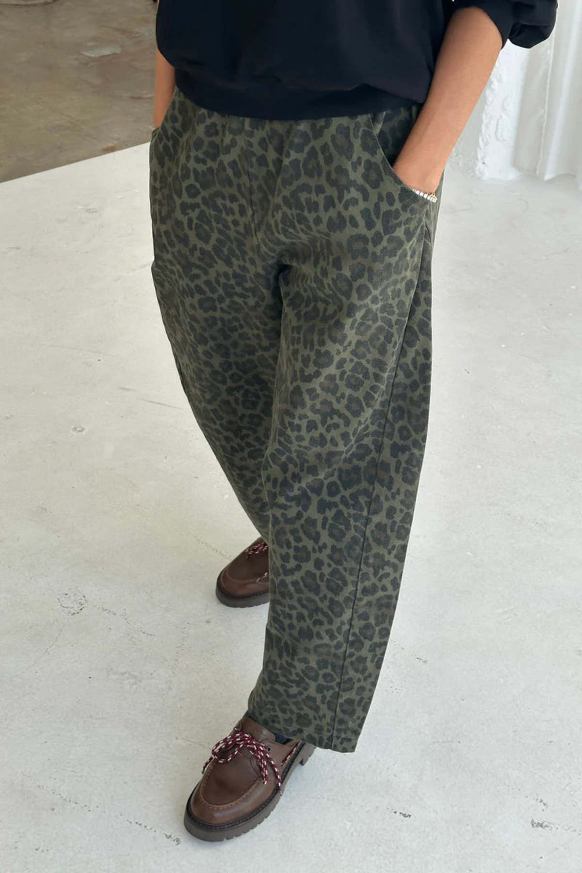 Le Bon Shoppe Arc Pants - Fern Leopard - Image 1 of 4