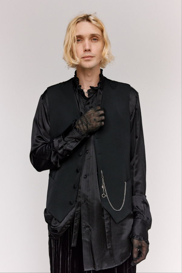 TAKAHIROMIYASHITA The Soloist. Black Wool Gabardine Gilet